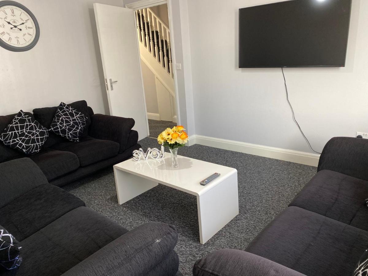 London Manor Homes 외부 사진